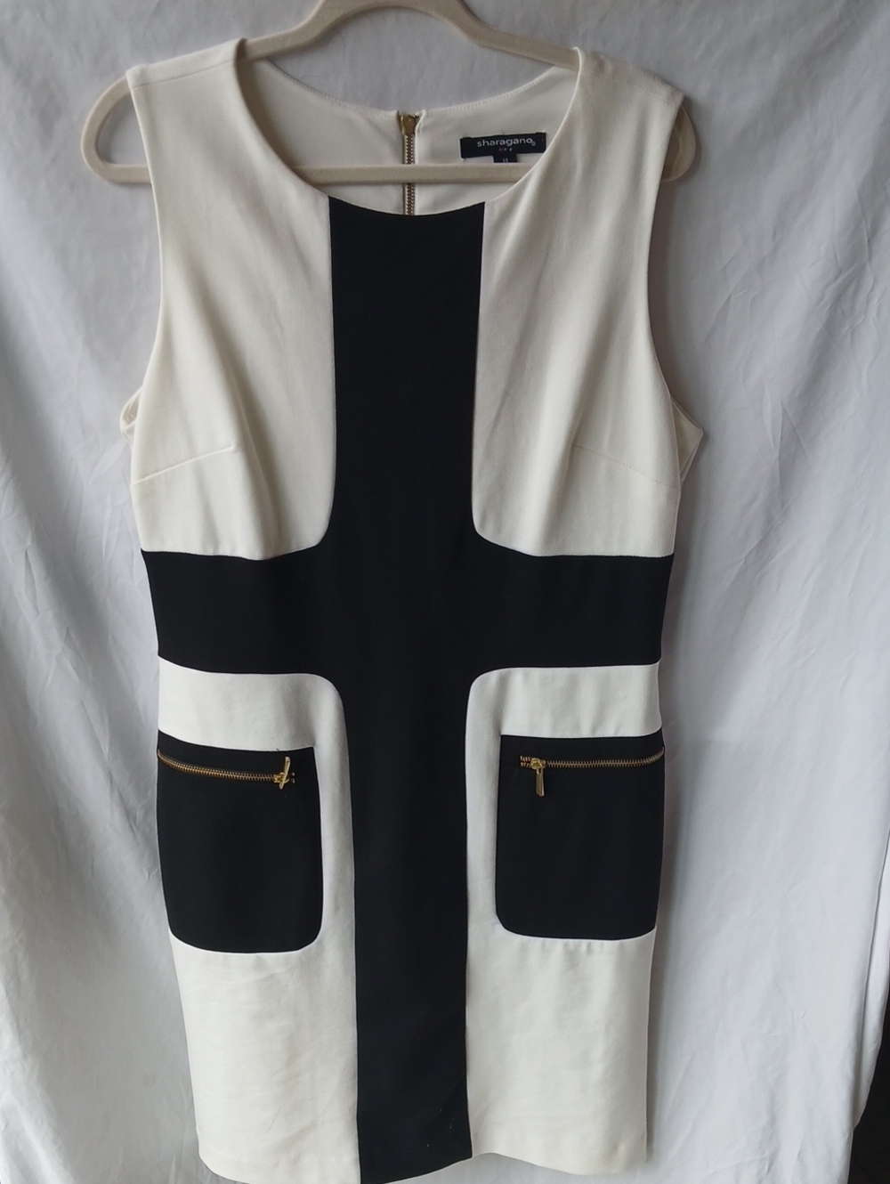 Sharagano Black and White Colorblock Sheath Dress